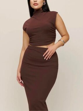 Reformation brown 2 piece set size XS
